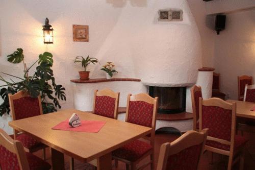 Pension & Gasthaus Kahren Exteriör bild
